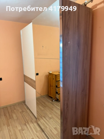 Продавам гардероб и шкаф , снимка 4 - Гардероби - 53135904