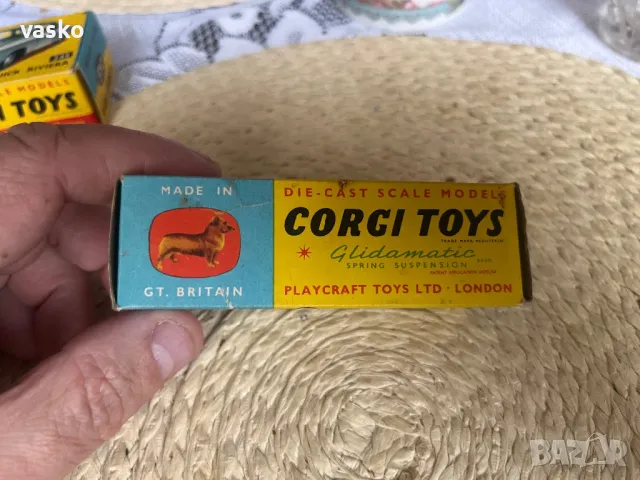 CORGI TOYS CORVETTE STING RAY GT.BRITAIN, снимка 9 - Колекции - 49839958