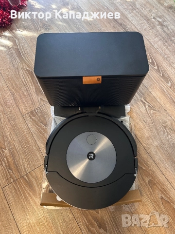 Продавам iRobot Roomba Combo j7+ – Прахосмукачка + Моп + Clean Base, снимка 2 - Други - 52501955