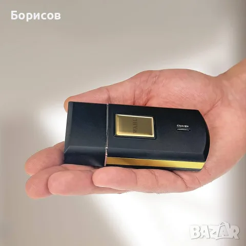 КОМПАКТНА ЕЛЕКТРИЧЕСКА САМОБРЪСНАЧКА Wahl Travel Shaver Gold Edition, снимка 4 - Електрически самобръсначки - 55851520