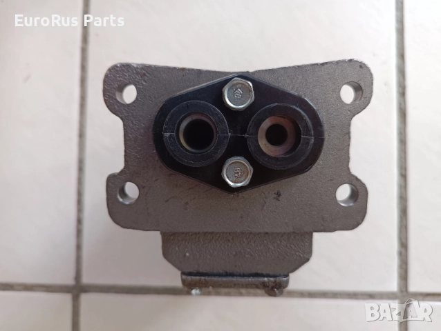 Спирачна помпа ГАЗ 21 ГАЗ 66 комбинирана двойна, снимка 3 - Части - 51607516