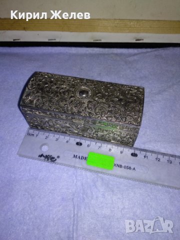 СТАРА ПОСРЕБРЕНА БОГАТО ТРАДИЦИОННО ОРНАМЕНТИРАНА БРОНЗОВА РЕТРО КУТИЙКА за БИЖУТА с ПЛЮШ 32244 , снимка 14 - Други ценни предмети - 38258917