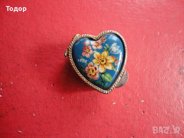 Кутийка за хапчета бижута с емайл 3, снимка 2 - Антикварни и старинни предмети - 53028085