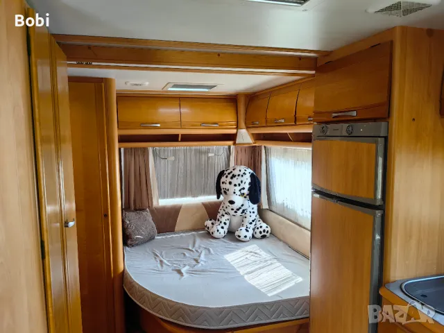 Каравана LMC Lord Ambassador , снимка 5 - Каравани и кемпери - 49931256