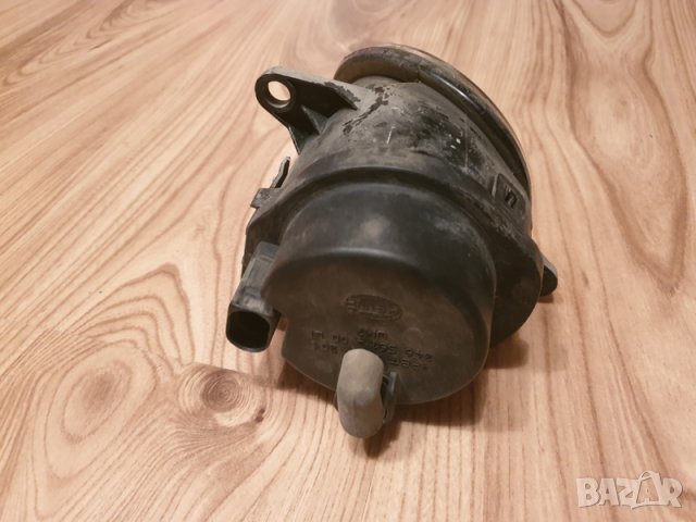 Продавам оригинален ляв халоген HELLA фар за мъгла от фейслифтово Ауди А6 / Audi A6, снимка 2 - Части - 42273445