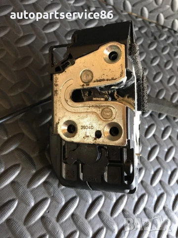 Заключващ механизъм за предна лява врата за Nissan Murano 3.5 (2004-2007), снимка 2 - Части - 54311549