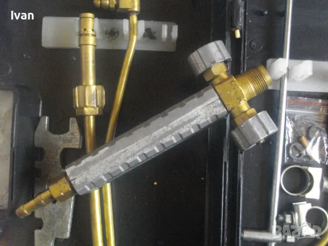 НОВИ КРАКРА ЗЗМ ПЕРНИК Куфар комплект българска газо-пламъчна горелка и резак за рязане заваряване , снимка 8 - Други инструменти - 47547930