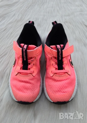 Детски маратонки Nike Revolution №27/28, снимка 15 - Детски маратонки - 54047012