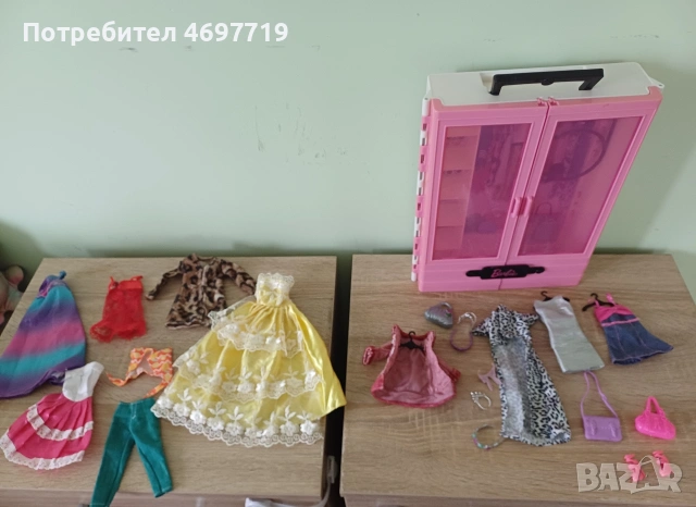 Преносим гардероб на Барби, снимка 7 - Кукли - 54266156
