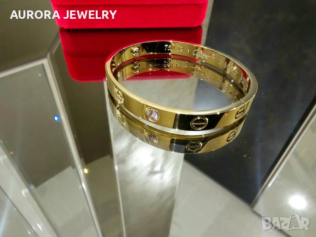 CARTIER Love Gold 4 Diamonds Гривна с Отверка, снимка 6 - Гривни - 53170019