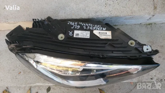 десен фар Mercedes GLC, снимка 4 - Части - 47574618