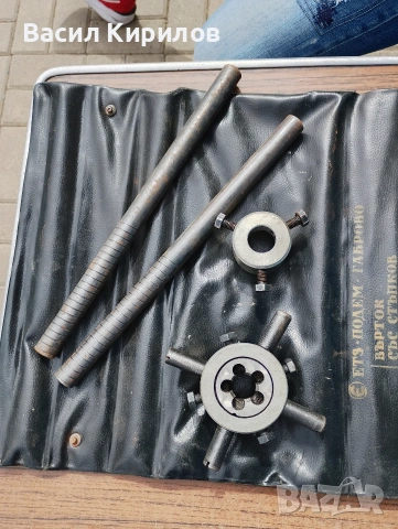 Плашка с държач 1/2 и 3/4, снимка 3 - Други инструменти - 54218634