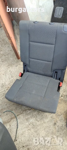 Салон Vw Touran 7 места - 100лв, снимка 8 - Части - 51274553