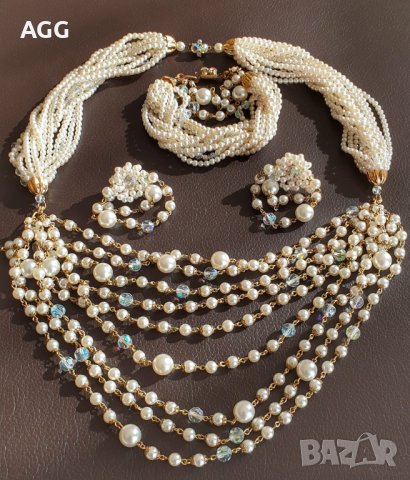 Комплект впечатляващи официални бижута