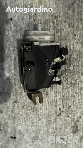 Брава за врата на Audi A4 - 801837015A