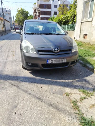 Toyota Corolla Verso-7 места, снимка 3 - Автомобили и джипове - 56111206
