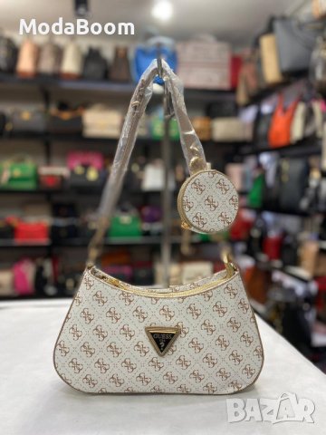 👜Дамски чанти Guess👜, снимка 3 - Чанти - 42929678