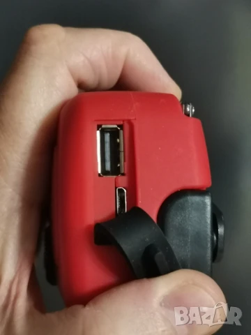 FM/AM Радио с динамо и слънчев панел, снимка 8 - Радиокасетофони, транзистори - 51023207