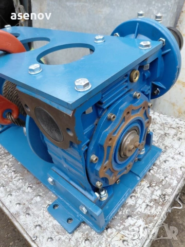 хидравлична лебедка, снимка 3 - Други машини и части - 54304058