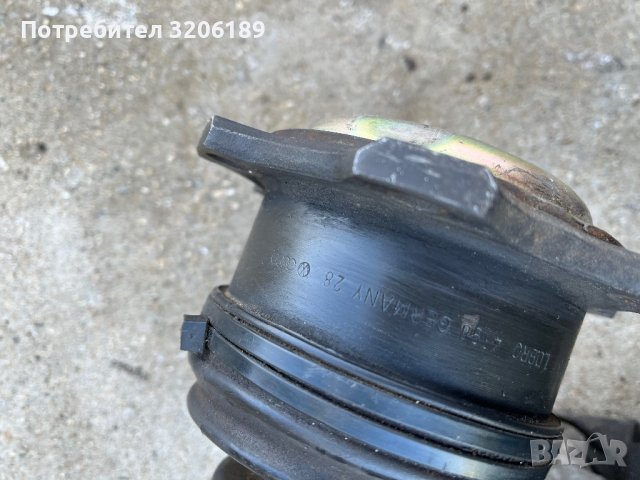 Полуоска и шенкел главина за Ауди А4, снимка 9 - Части - 40372455