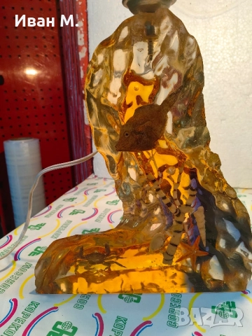 Декоративна настолна лампа от смола , снимка 4 - Декорация за дома - 52318754