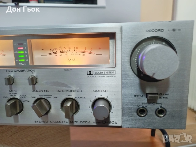 Касетен дек Hitachi D-90s, снимка 7 - Декове - 53953446