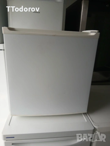 Мини фризер Amica FZ041 BUW 