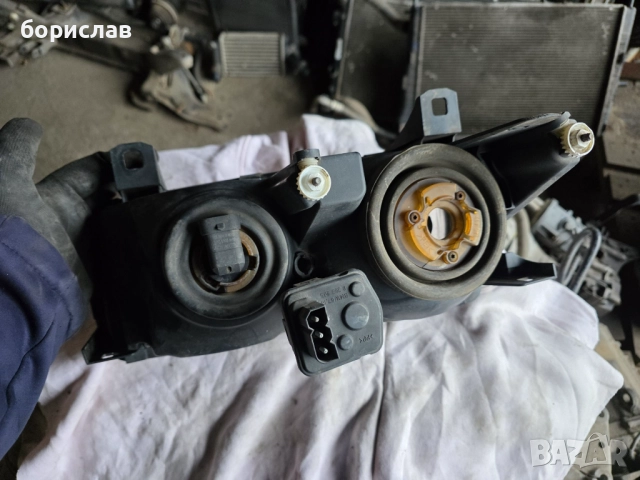 Десен фар за БМВ е36, снимка 3 - Части - 52355933