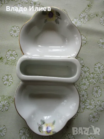 Солници 5 броя -2 порцеланови   ,3 пластмасови и  2 стъклени , оливерник, нож за кашкавал  и др-нови, снимка 7 - Аксесоари за кухня - 29870346