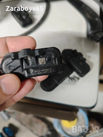 Tpms Датчици сензори за гуми 434MHZ