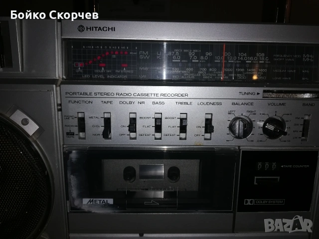 Радиокасетофон Hitachi., снимка 2 - Радиокасетофони, транзистори - 54243971