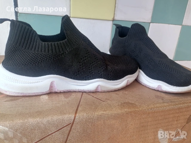 Обувки , снимка 4 - Дамски ежедневни обувки - 54340124