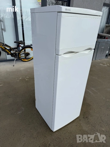 Хладилник с камера 141см , снимка 7 - Хладилници - 53381415