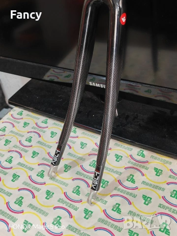 Карбонова вилка Columbus Tusk Carbon 700C, снимка 5 - Части за велосипеди - 54136052