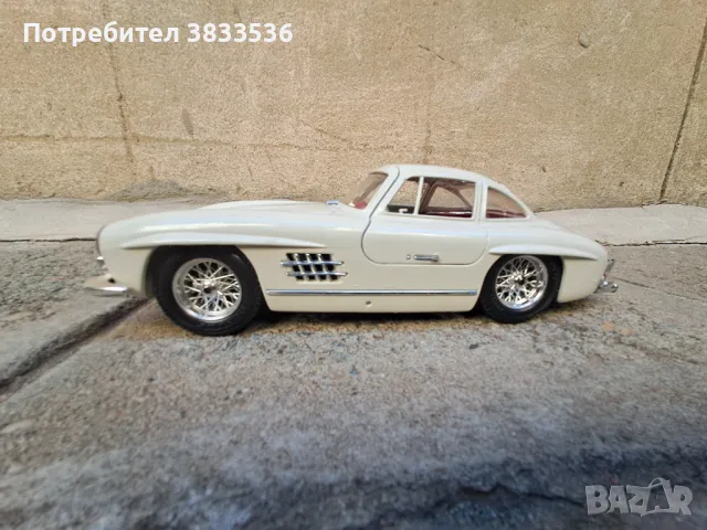 Mercedes Banz 300SL Burago Italy 1:18 метален ретро модел, снимка 3 - Колекции - 47568054
