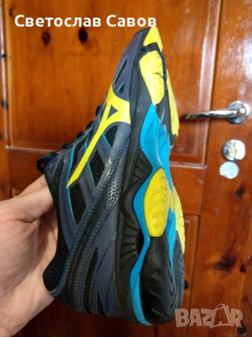 Mizuno Wave Hurricane 3. 43нм. 27,6см., снимка 2 - Маратонки - 53881483