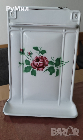 Емайлирана, стенна поставка/ закачалка за черпаци* Ретро* 