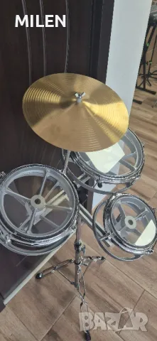 Рототоми във триъгълен вариант + 10 инча чинел + палки. 