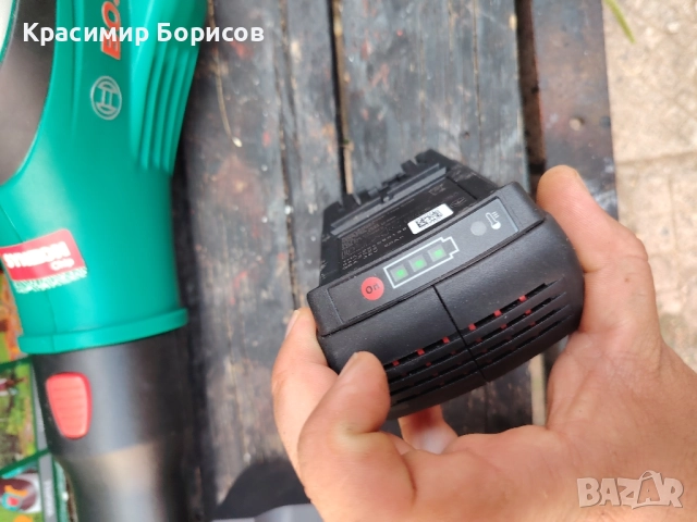 акумулаторен листоръбирач Bosch alb 36 li , снимка 2 - Градинска техника - 51475004