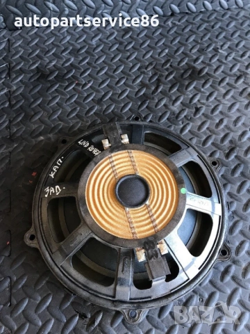 Говорител за заден капак Harman Kardon за Land Rover Discovery IV (2011) 5H32-18C979AB , снимка 2 - Части - 54321189