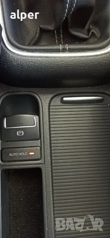 VW Tiguan  2.0 TDİ, снимка 15 - Автомобили и джипове - 56277914