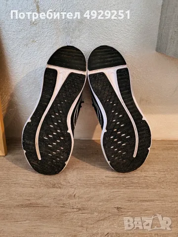 Маратонки Nike COSMIC RUNNER GS - HM4402-003, снимка 4 - Детски маратонки - 55809472