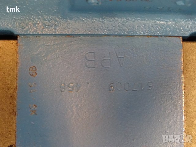 хидравличен разпределител Vickers DG5S H8 33C E M U C 7 40 220V, снимка 8 - Резервни части за машини - 37052952