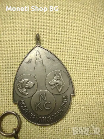 9бр. медали тема Кучета, снимка 4 - Нумизматика и бонистика - 49776984