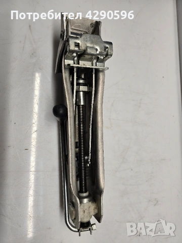 Крик за VW Golf / Passat / Audi A3 / A4 / A6 / Голф , Пасат , А3 , А4 , А6, снимка 2 - Части - 53905759