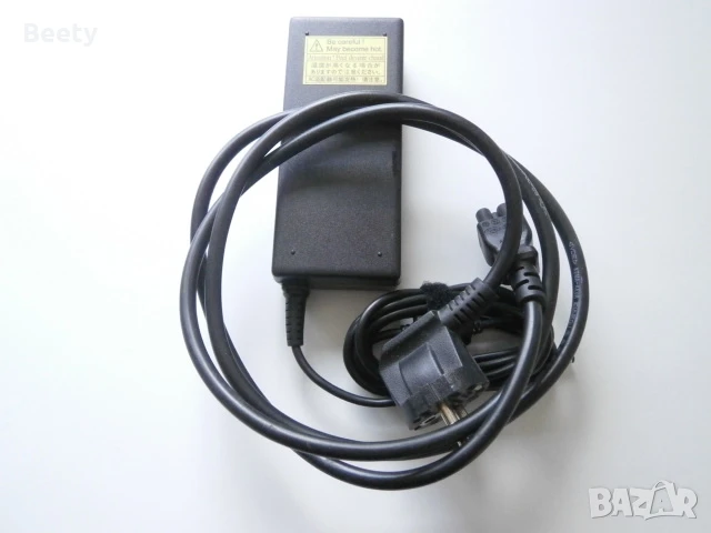 Зарядно лаптоп Toshiba, снимка 4 - Захранвания и кутии - 50722783