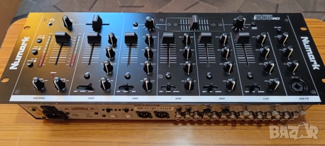 Смесителен пулт / Мишпулт NUMARK, снимка 6 - Ресийвъри, усилватели, смесителни пултове - 53958223