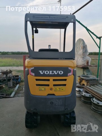Багер Volvo EC15D, 2016 година на производство на 952 мото часа , снимка 4 - Индустриална техника - 37505274
