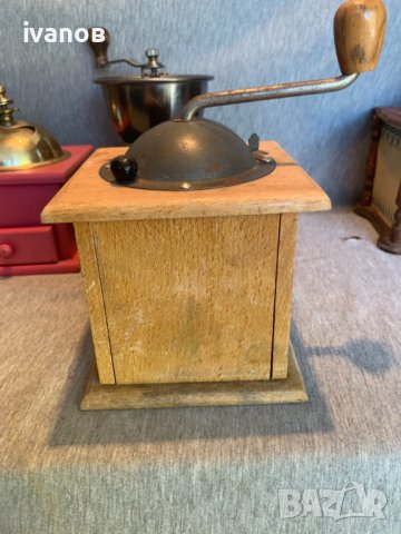 стара дървена мелничка за кафе  5, снимка 5 - Антикварни и старинни предмети - 42483975