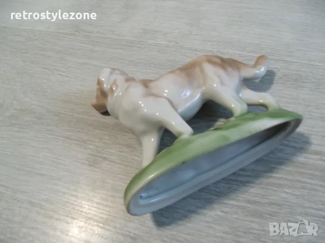 № 7732 стара порцеланова фигура   - размер 16,5 / 13,5 / 6 см - соц.период / България фабрика "Изида, снимка 5 - Други ценни предмети - 47646485
